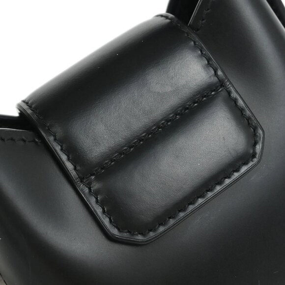 Salvatore Ferragamo Black Leather Gancini Handbag AU-21/1167 186469 - Picture 6 of 10